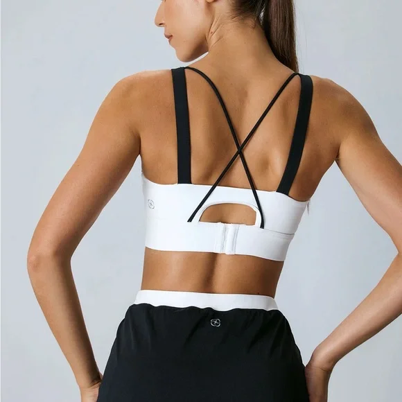 Berlook Activewear White Contrast Strap Sports Bra - High Support - Picture 4 of 8
